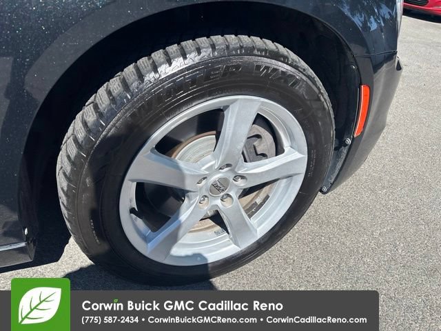 Used 2015 Chrysler 300 C Platinum w/ Harman/Kardon Audio Group AWD/4WD image 28