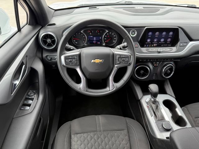 Used 2022 Chevrolet Blazer LT FWD image 25