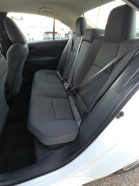 Used 2022 Toyota Corolla LE image 15