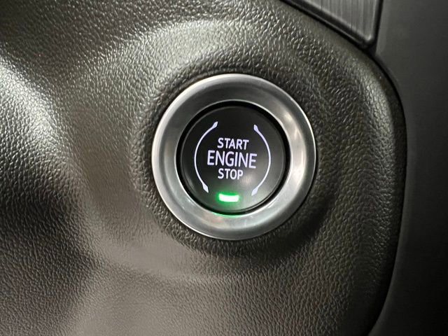 Used 2022 GMC Sierra 3500 Denali w/ Denali Ultimate Package AWD/4WD image 32