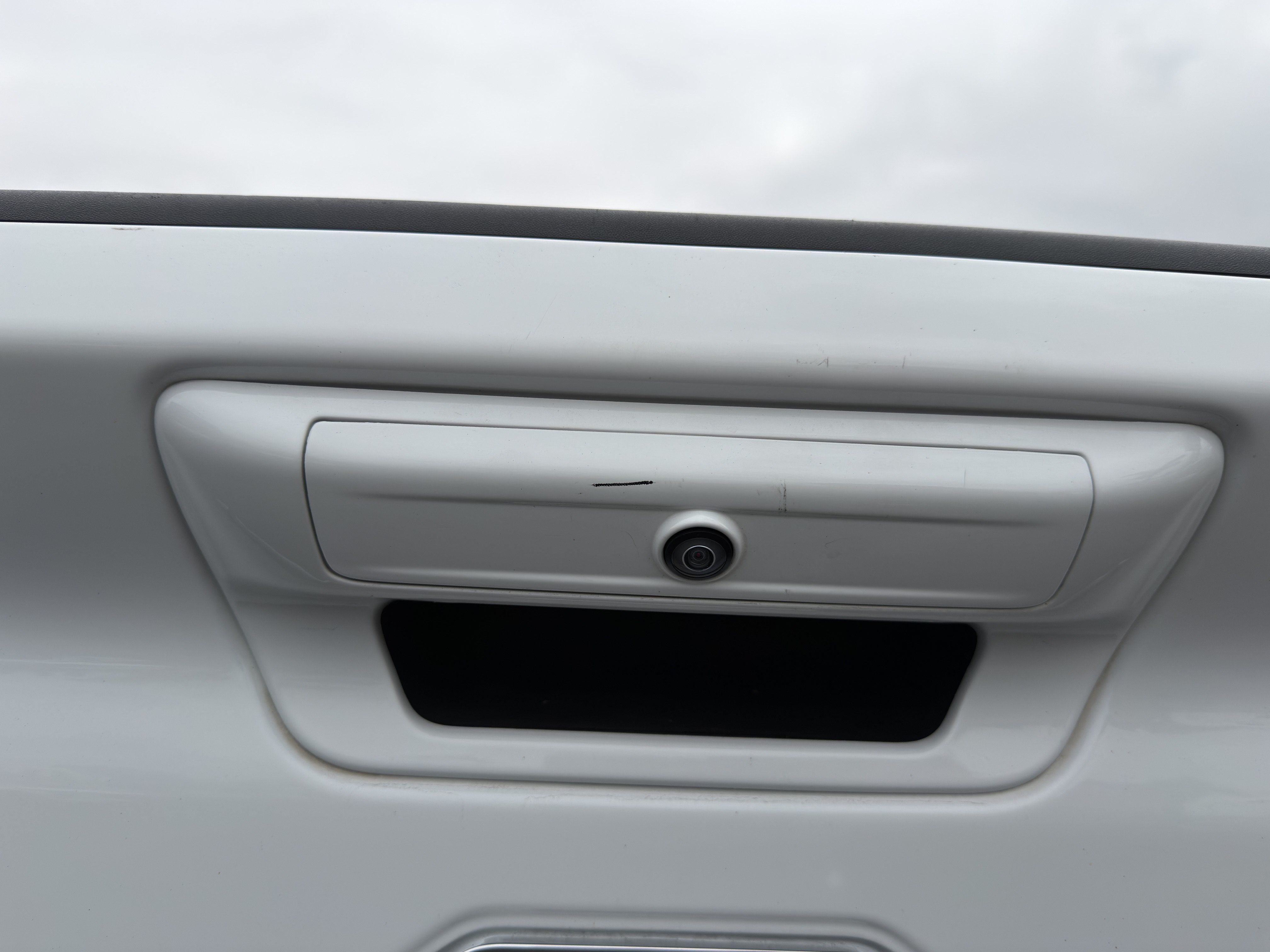 Used 2024 RAM 1500 Laramie AWD/4WD image 14