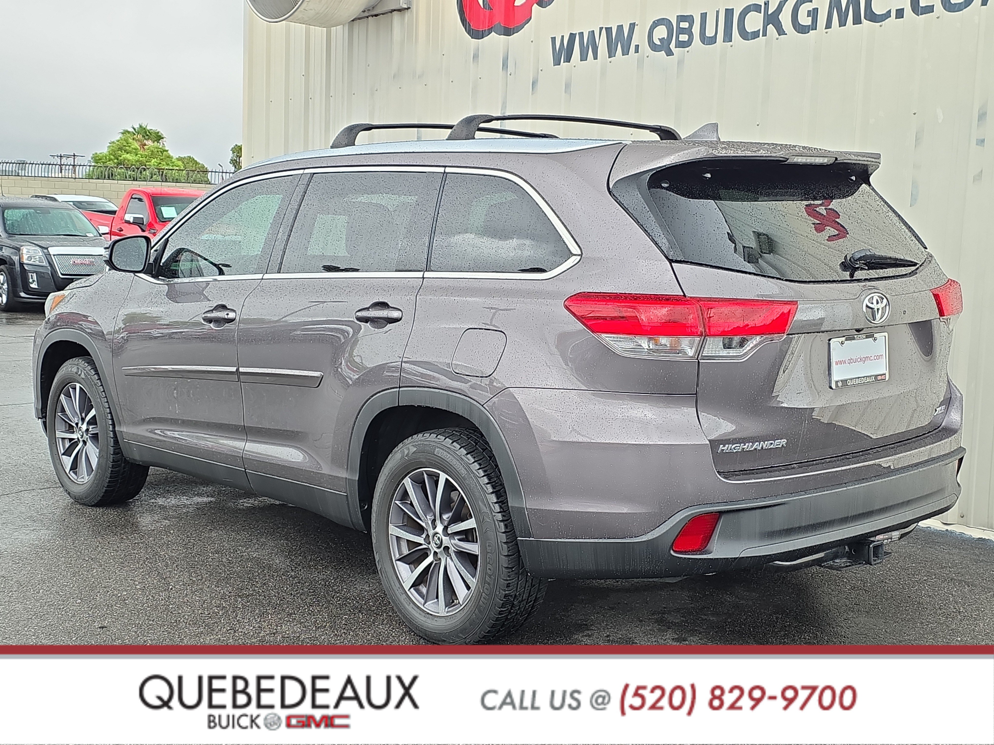 Used 2019 Toyota Highlander XLE FWD image 5
