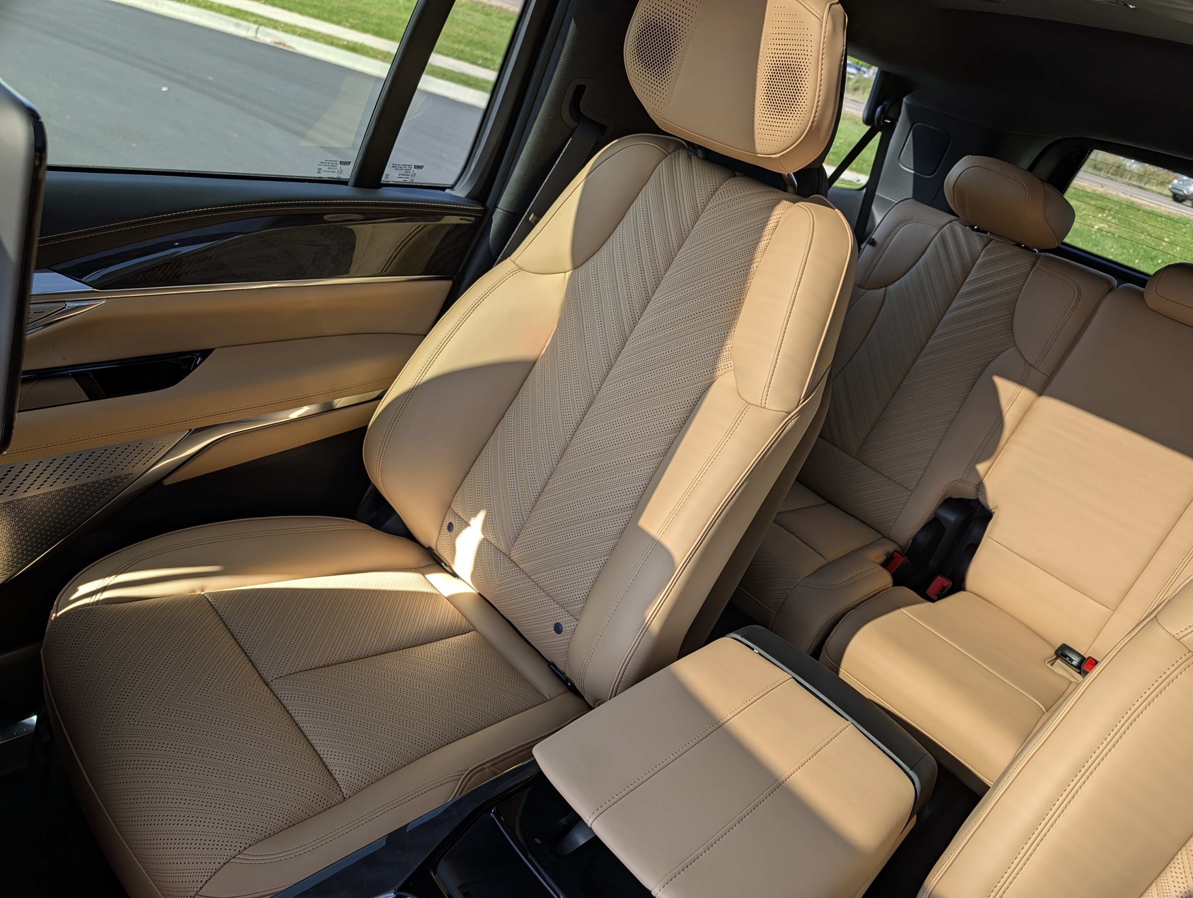 New 2026 Cadillac Escalade IQL Sport 2 AWD/4WD image 13