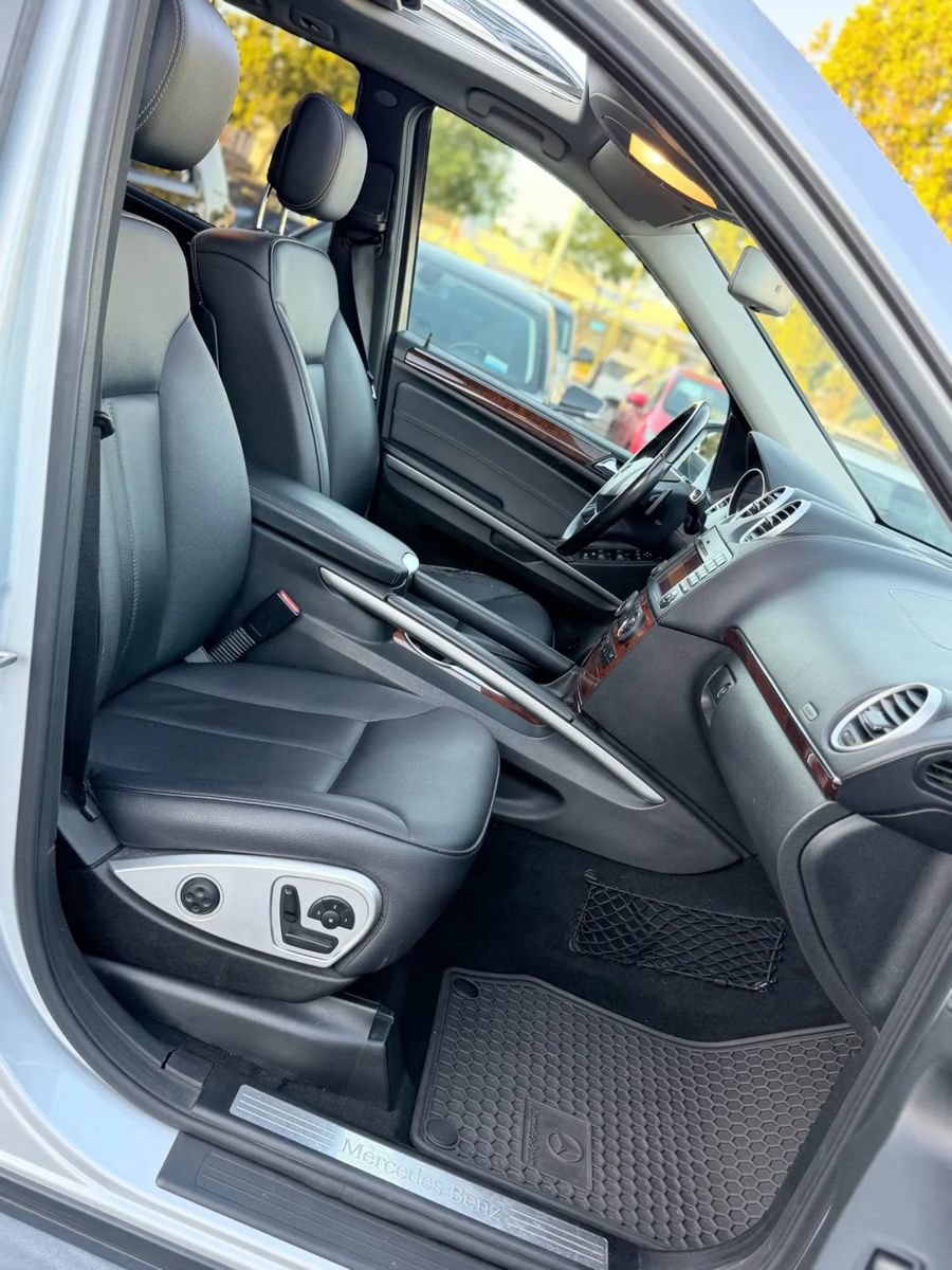 Used 2012 Mercedes-Benz GL 450 4MATIC image 16