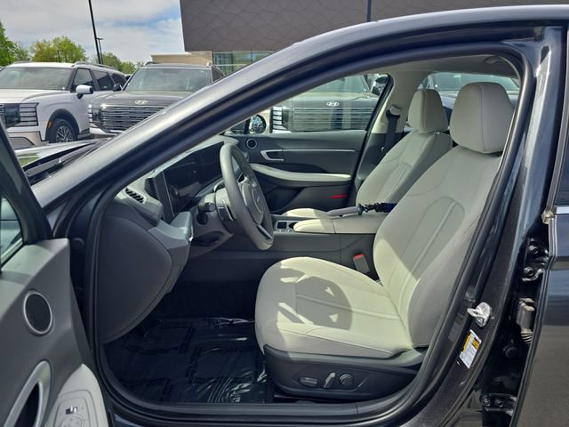 Used 2025 Hyundai Sonata SEL AWD/4WD image 11