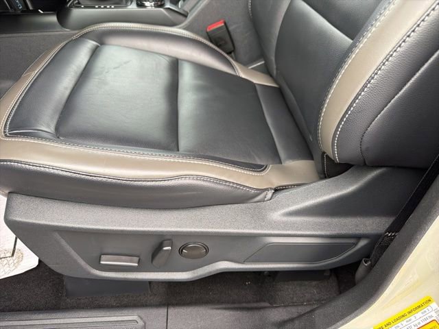 Used 2025 Ford Bronco Outer Banks image 7