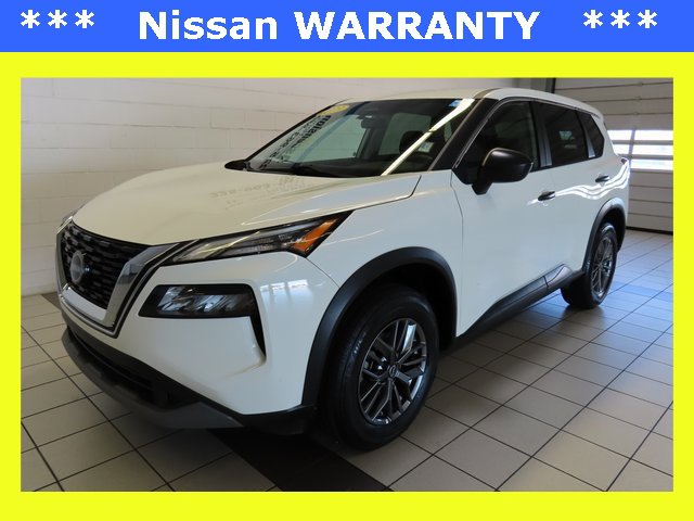 Used 2023 Nissan Rogue S image 1