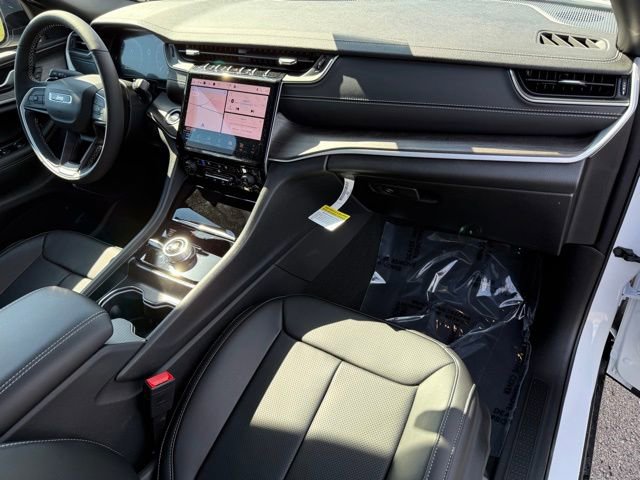 New 2025 Jeep Grand Cherokee Limited image 13