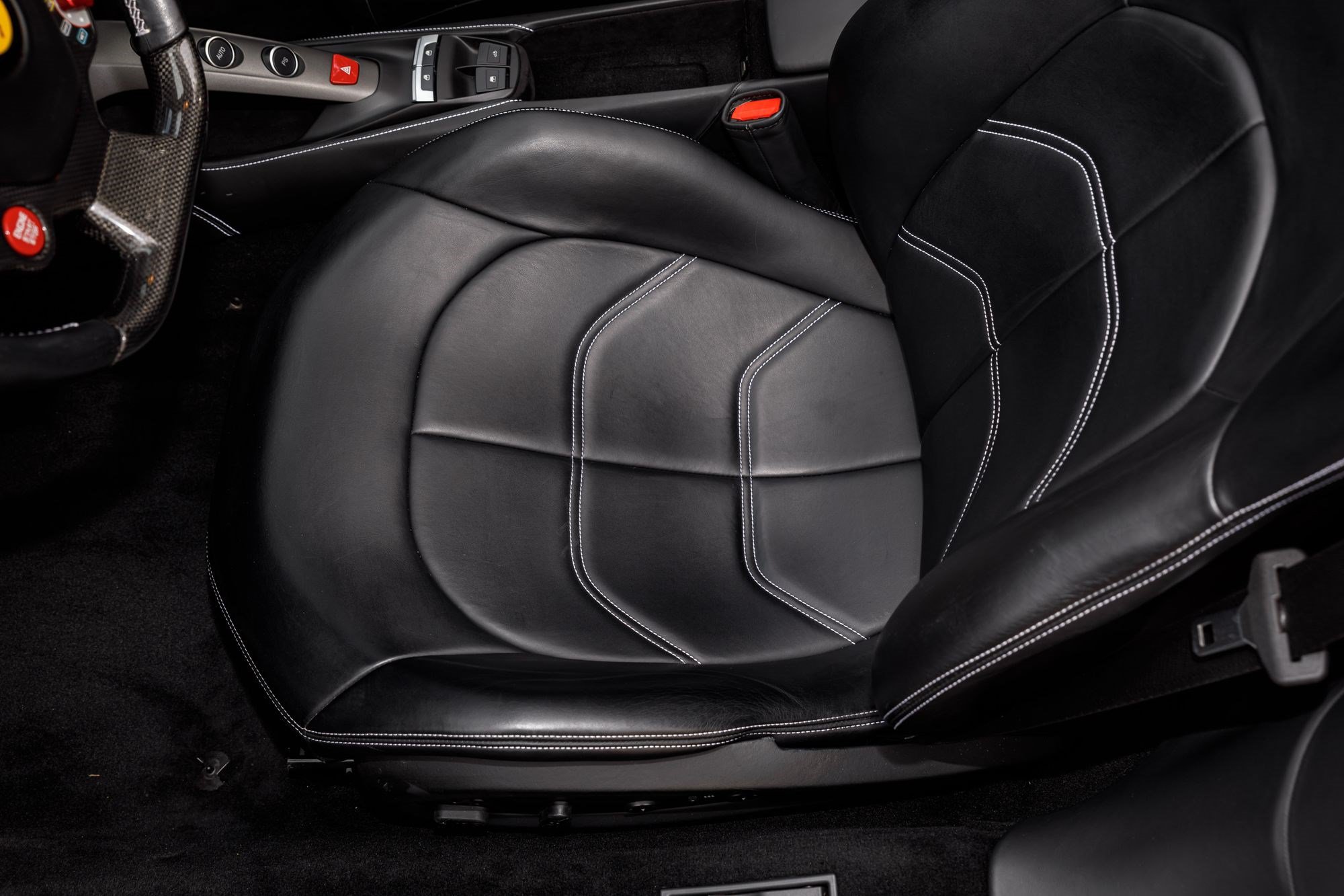 Used 2019 Ferrari 488 Spider RWD image 30