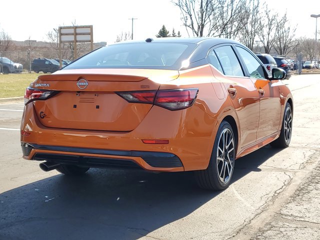 Certified 2025 Nissan Sentra SR w/ SR Premium Package image 3