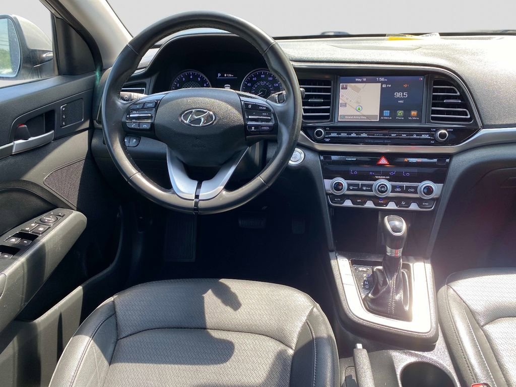 Used 2020 Hyundai Elantra Limited w/ Ultimate Package 03 FWD image 10
