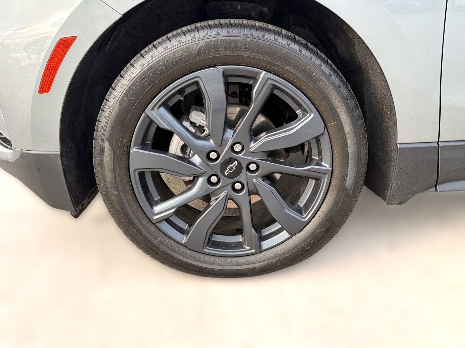 Certified 2024 Chevrolet Equinox RS w/ RS Leather Package FWD image 11