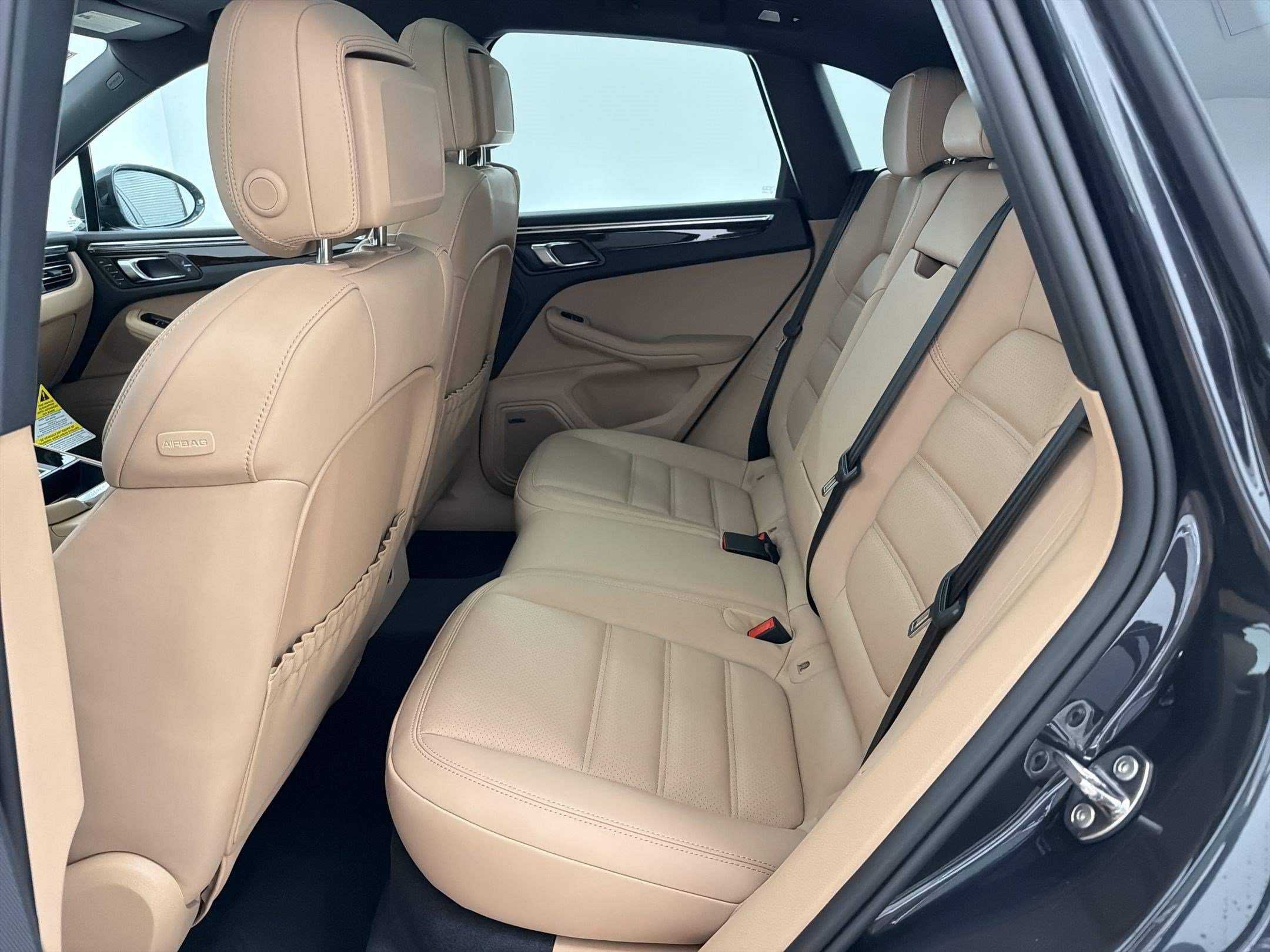 New 2026 Porsche Macan AWD/4WD image 13
