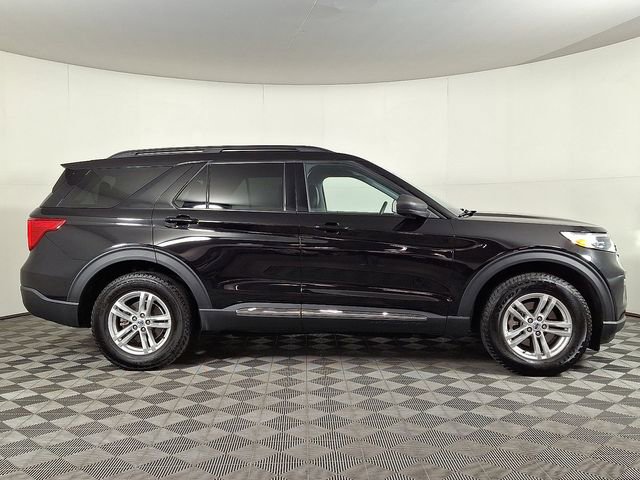 Used 2023 Ford Explorer XLT w/ Equipment Group 202A image 10