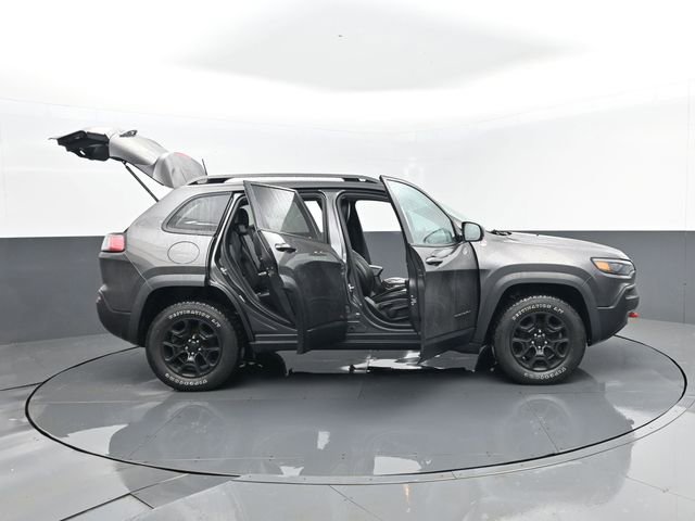 Used 2021 Jeep Cherokee Trailhawk w/ Comfort & Convenience Group image 29
