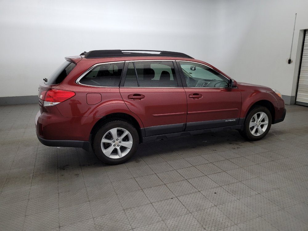 Used 2014 Subaru Outback 2.5i Premium image 10
