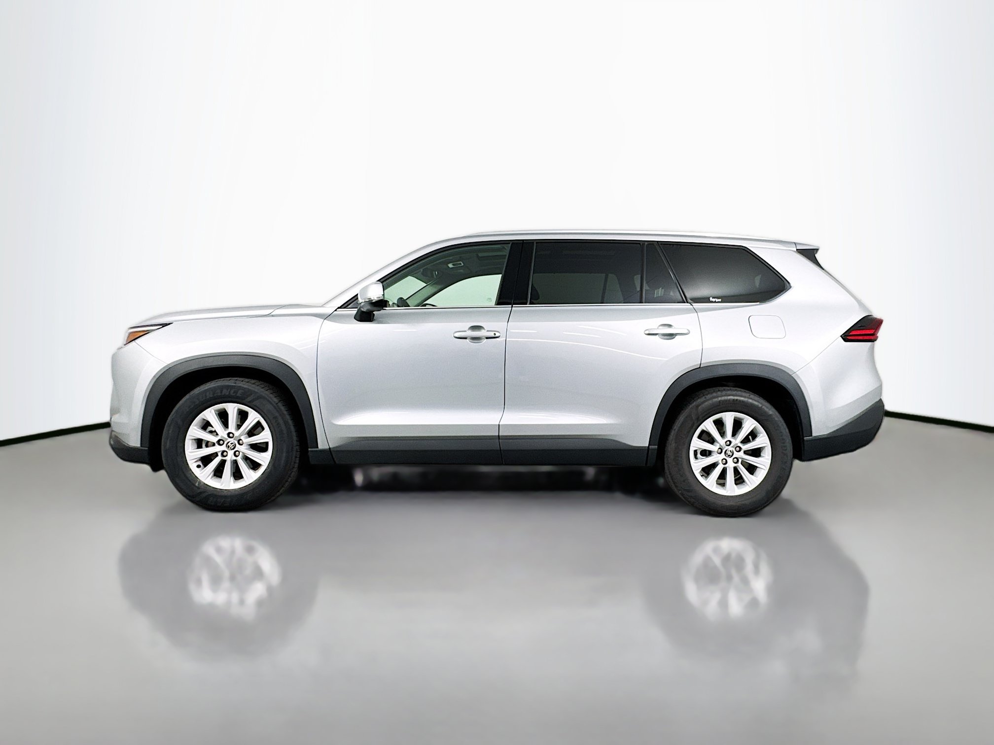 Certified 2025 Toyota Grand Highlander AWD image 4