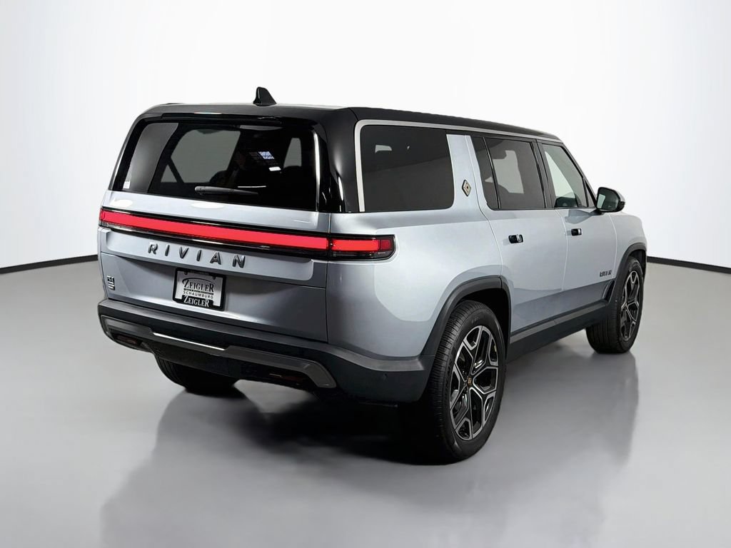 Used 2025 Rivian R1S Adventure AWD/4WD image 7