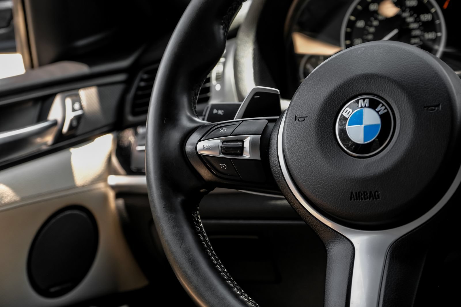 Used 2018 BMW X4 M40i AWD/4WD image 15