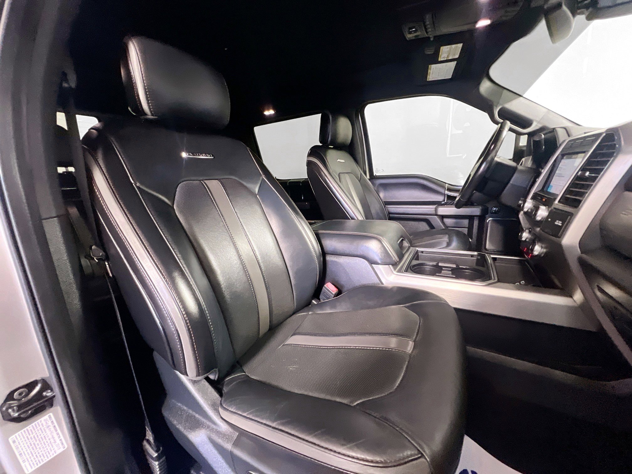 Used 2019 Ford F450 Platinum w/ Platinum Ultimate Package image 31