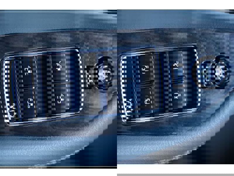 Used 2015 Chevrolet Impala LTZ image 30