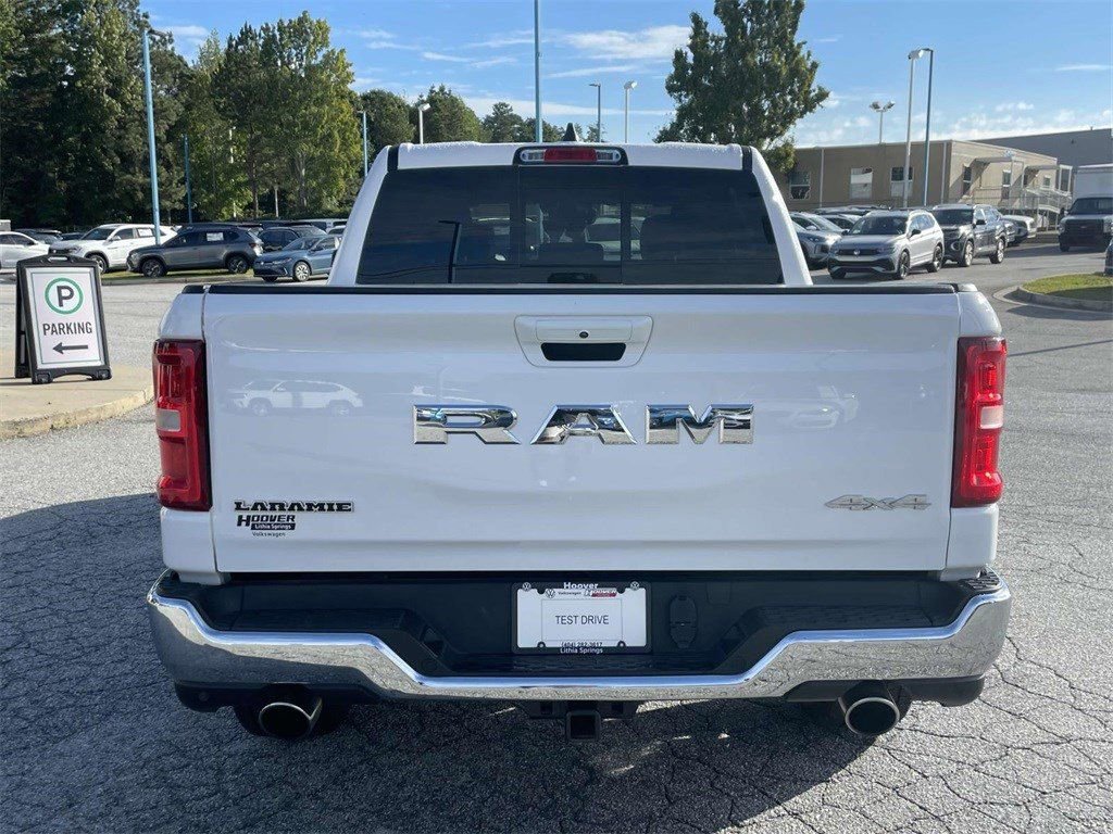 Used 2025 RAM 1500 Laramie image 5