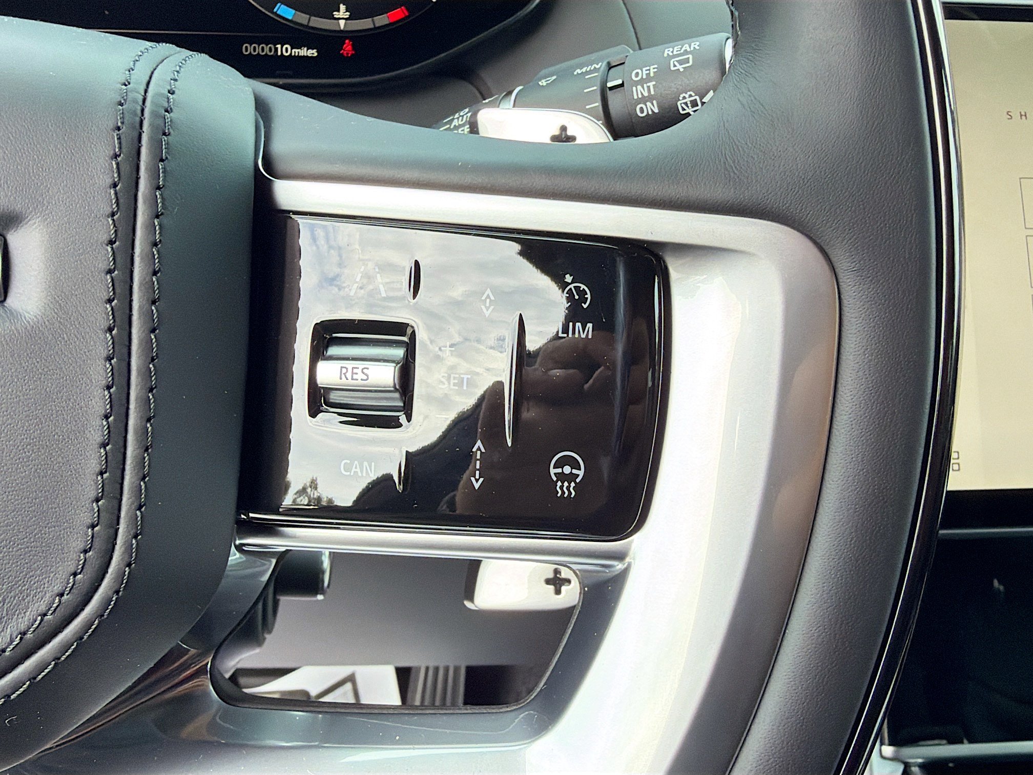 New 2026 Land Rover Range Rover SE AWD/4WD image 37