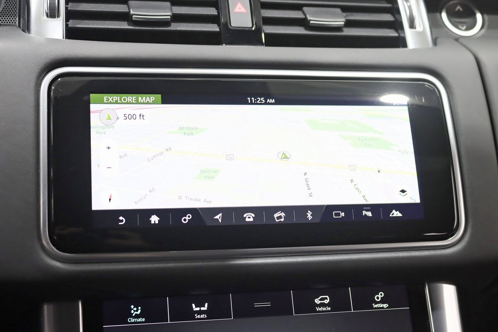 Used 2022 Land Rover Range Rover Sport HST image 18