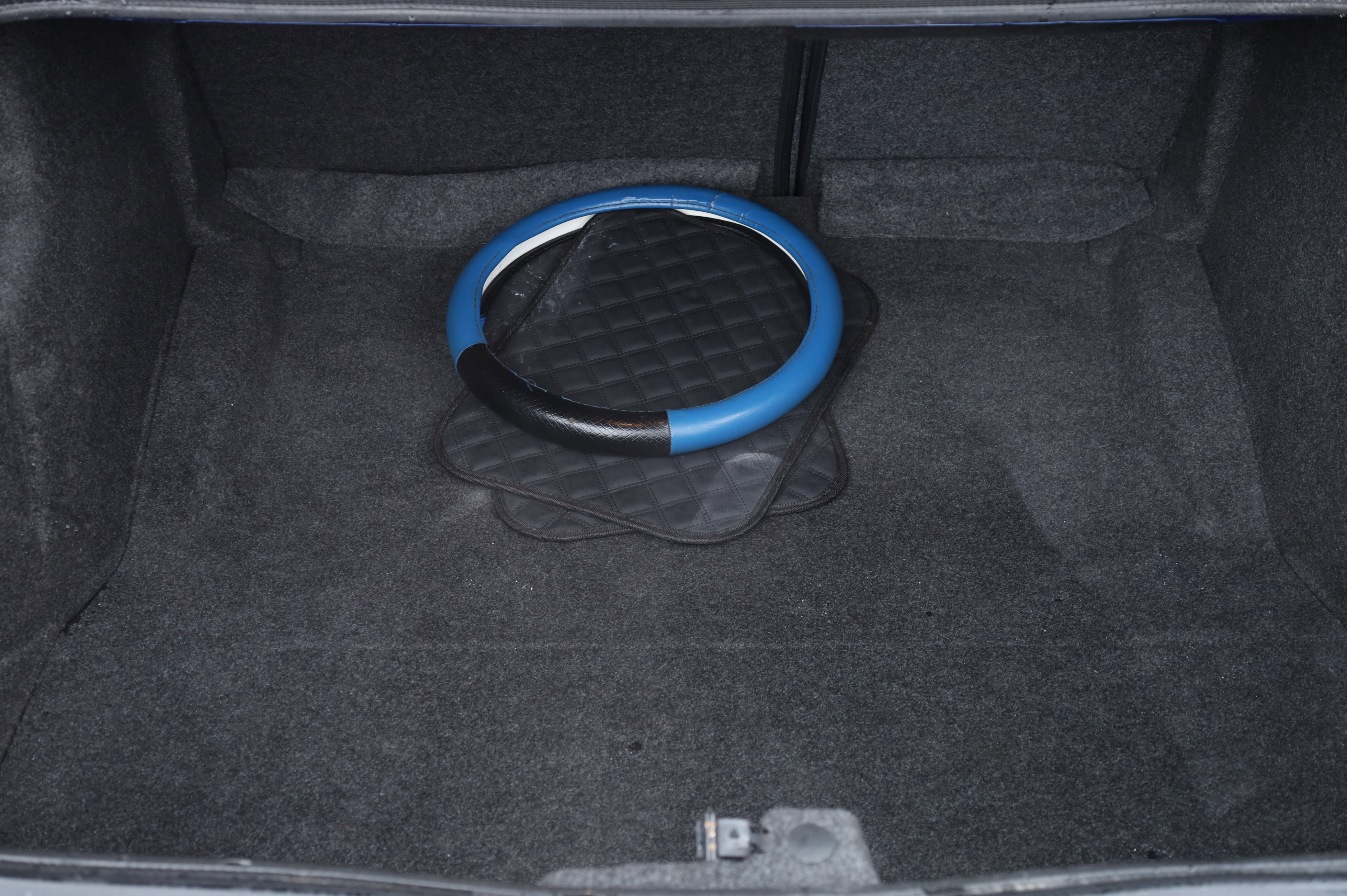 Used 2021 Dodge Challenger R/T w/ Blacktop Package image 15