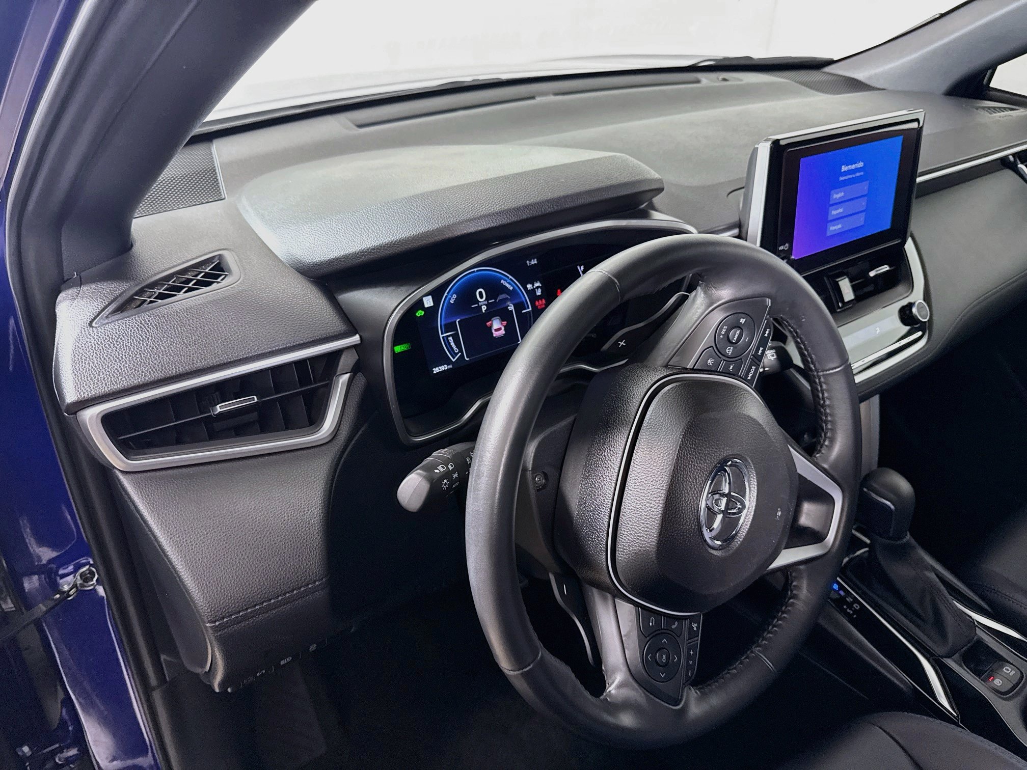 Certified 2024 Toyota Corolla Cross AWD Hybrid w/ Convenience Package image 9