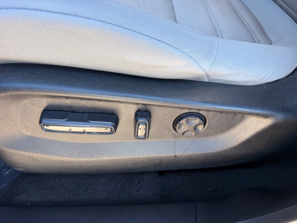 Used 2019 Honda CR-V EX image 12