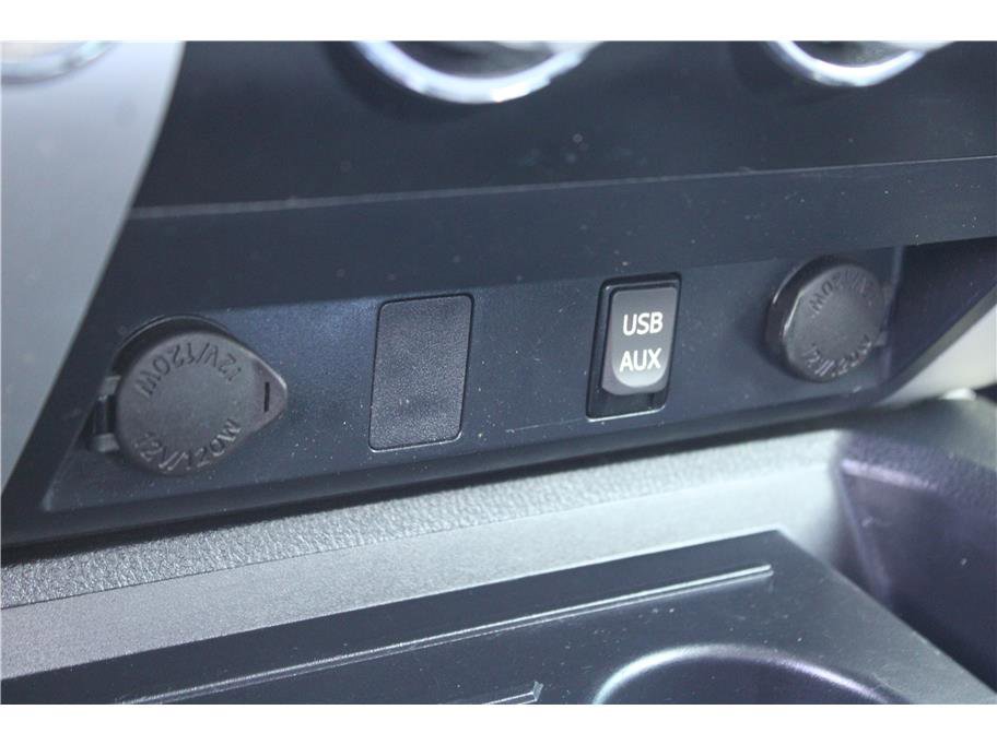 Used 2019 Toyota Tundra SR5 w/ SR5 Upgrade Package image 30