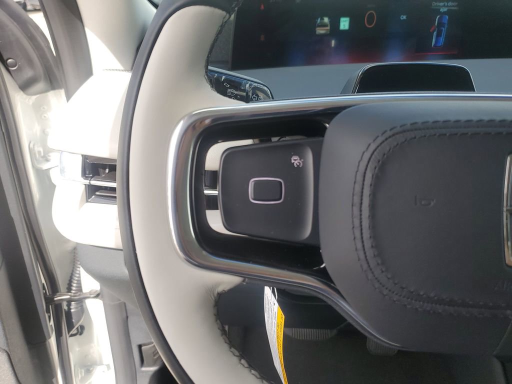 New 2025 Lincoln Navigator L Reserve image 24