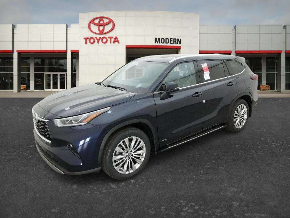 New 2026 Toyota Highlander Platinum