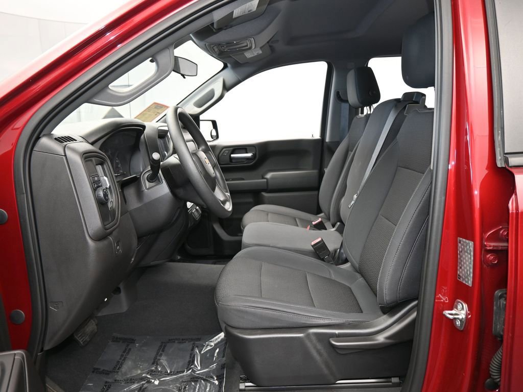 Used 2019 Chevrolet Silverado 1500 Custom w/ Custom Value Package image 11