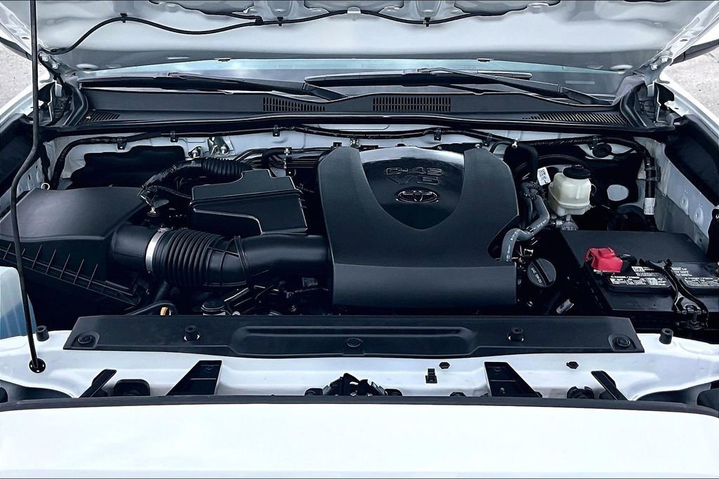 Used 2021 Toyota Tacoma SR5 image 28