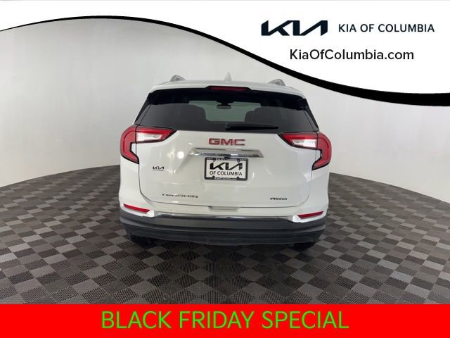 Used 2024 GMC Terrain SLT image 6