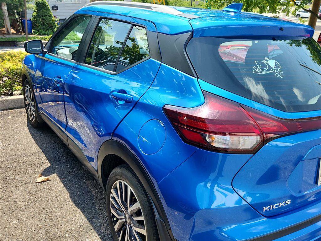 Used 2021 Nissan Kicks SV FWD image 4