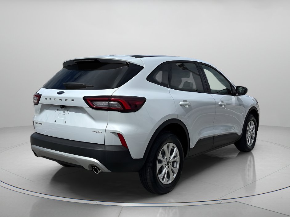 Certified 2025 Ford Escape Active image 3