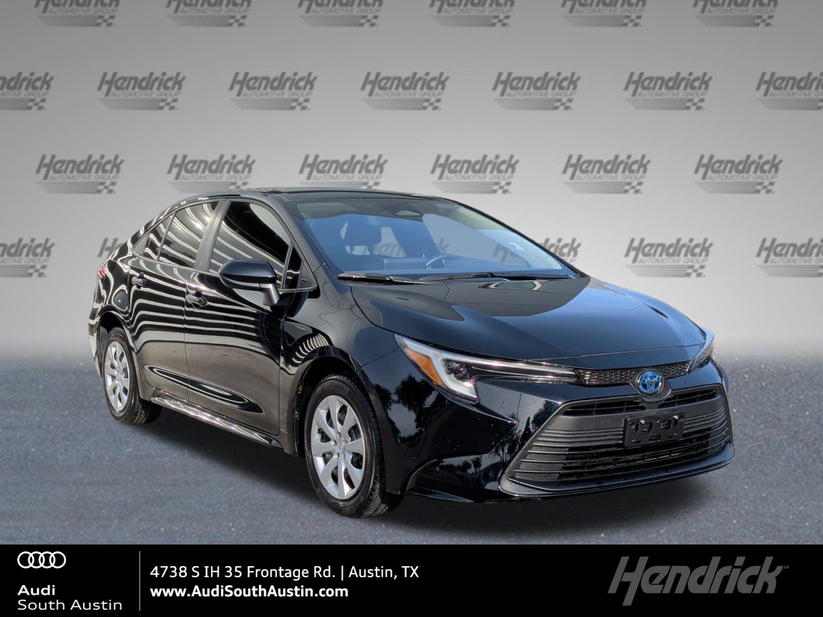 Used 2023 Toyota Corolla LE image 1