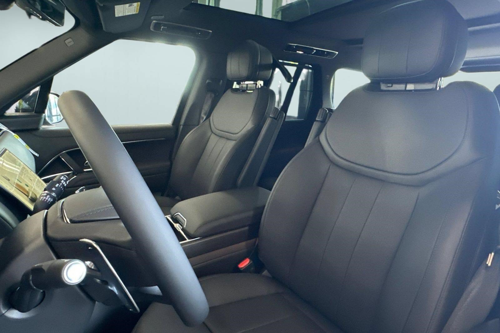 New 2026 Land Rover Range Rover SE AWD/4WD image 26