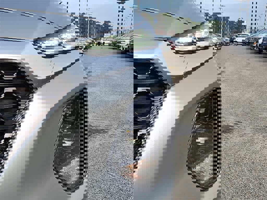 Used 2020 Hyundai Santa Fe SEL w/ Convenience + Premium Package image 9