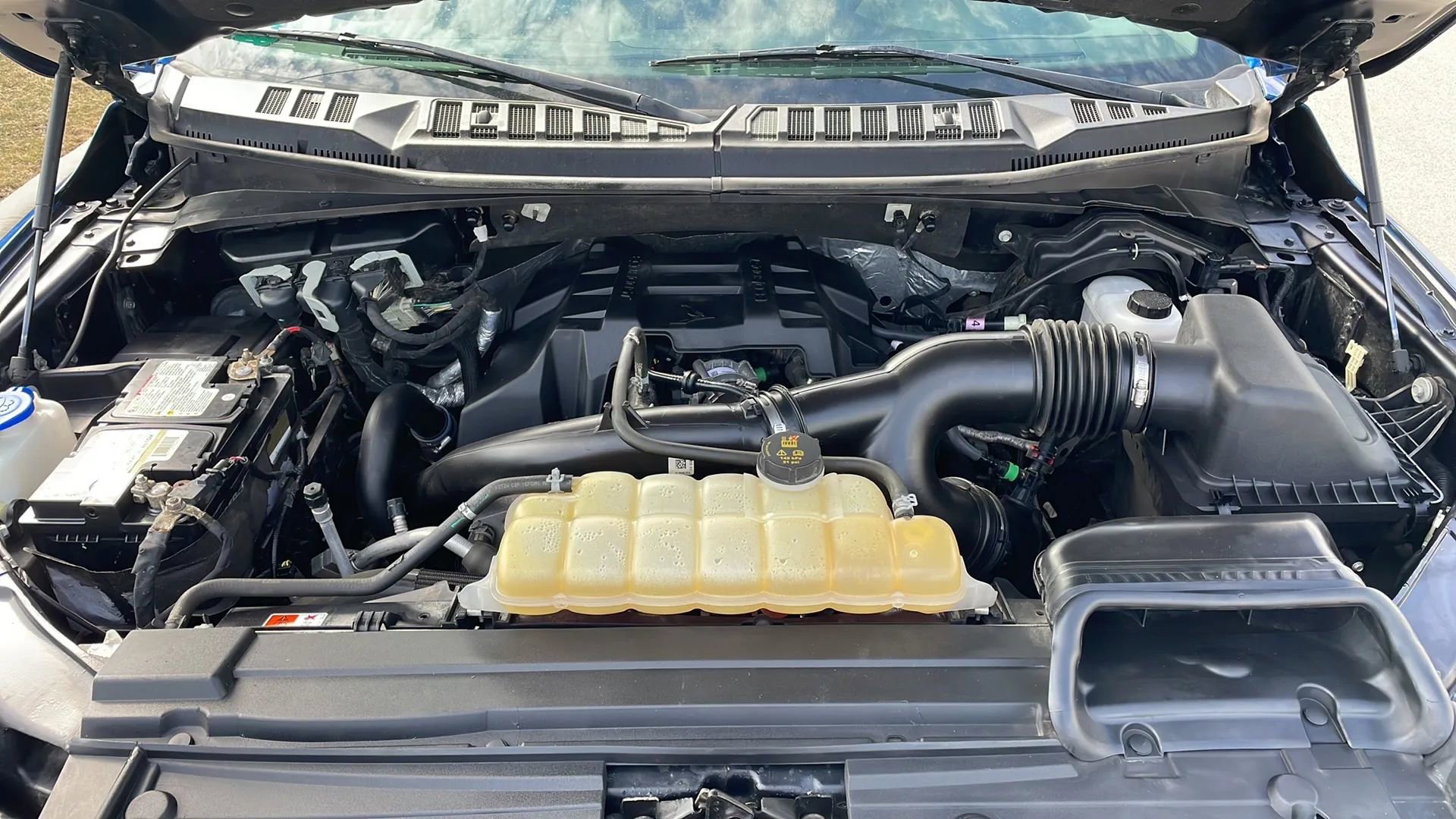 Used 2018 Ford F150 XL w/ Equipment Group 101A Mid AWD/4WD image 28