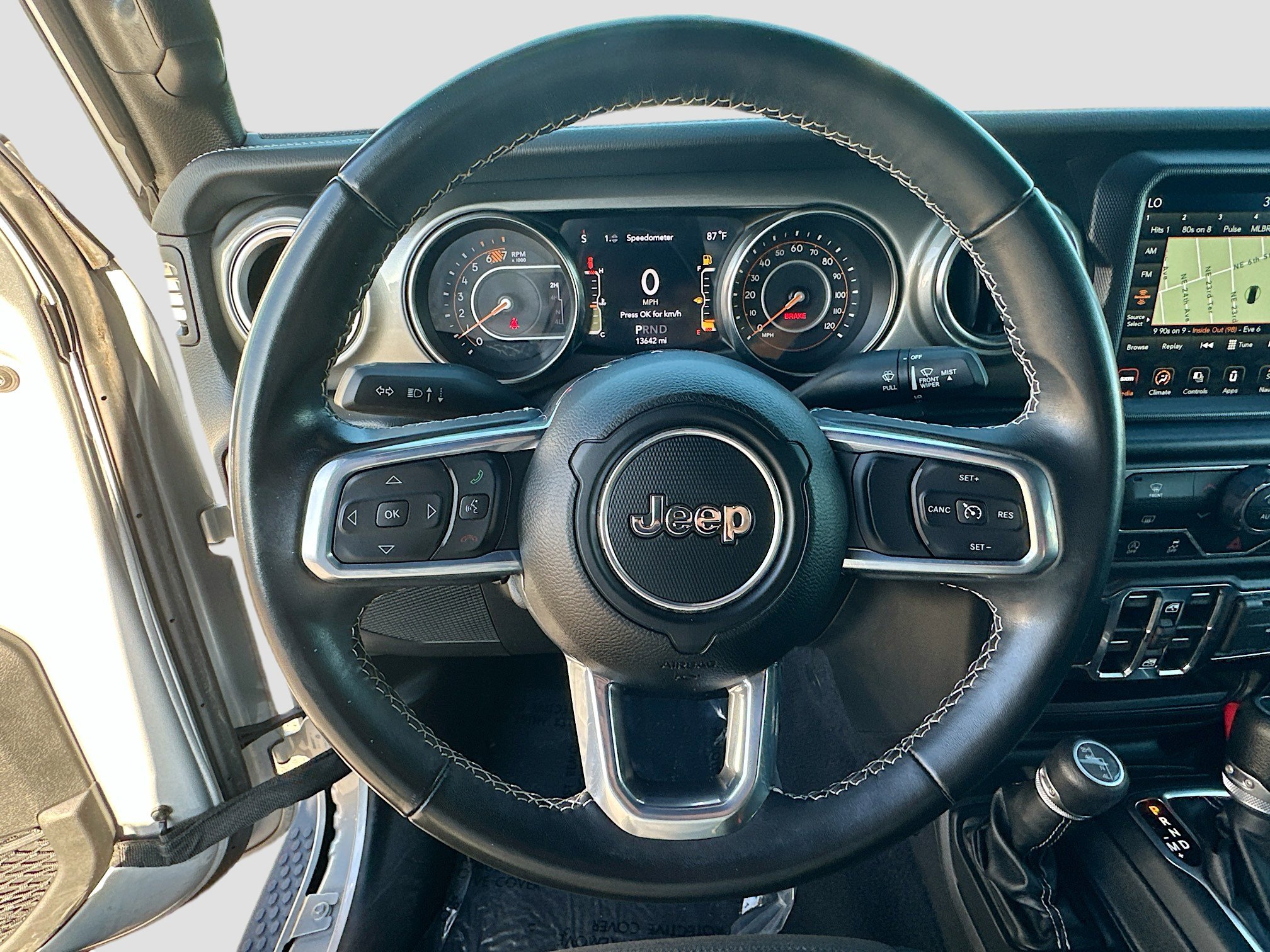 Used 2022 Jeep Wrangler Unlimited Sahara image 11