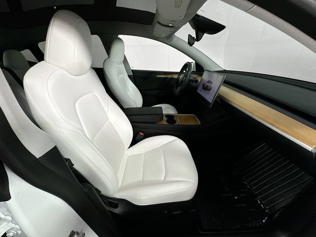 Used 2024 Tesla Model Y Performance AWD/4WD image 25