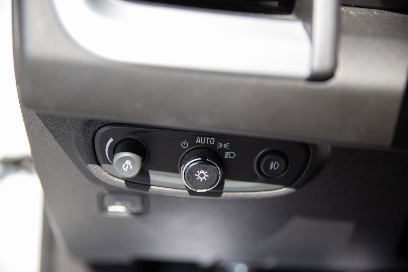 Used 2022 GMC Terrain SLT image 18