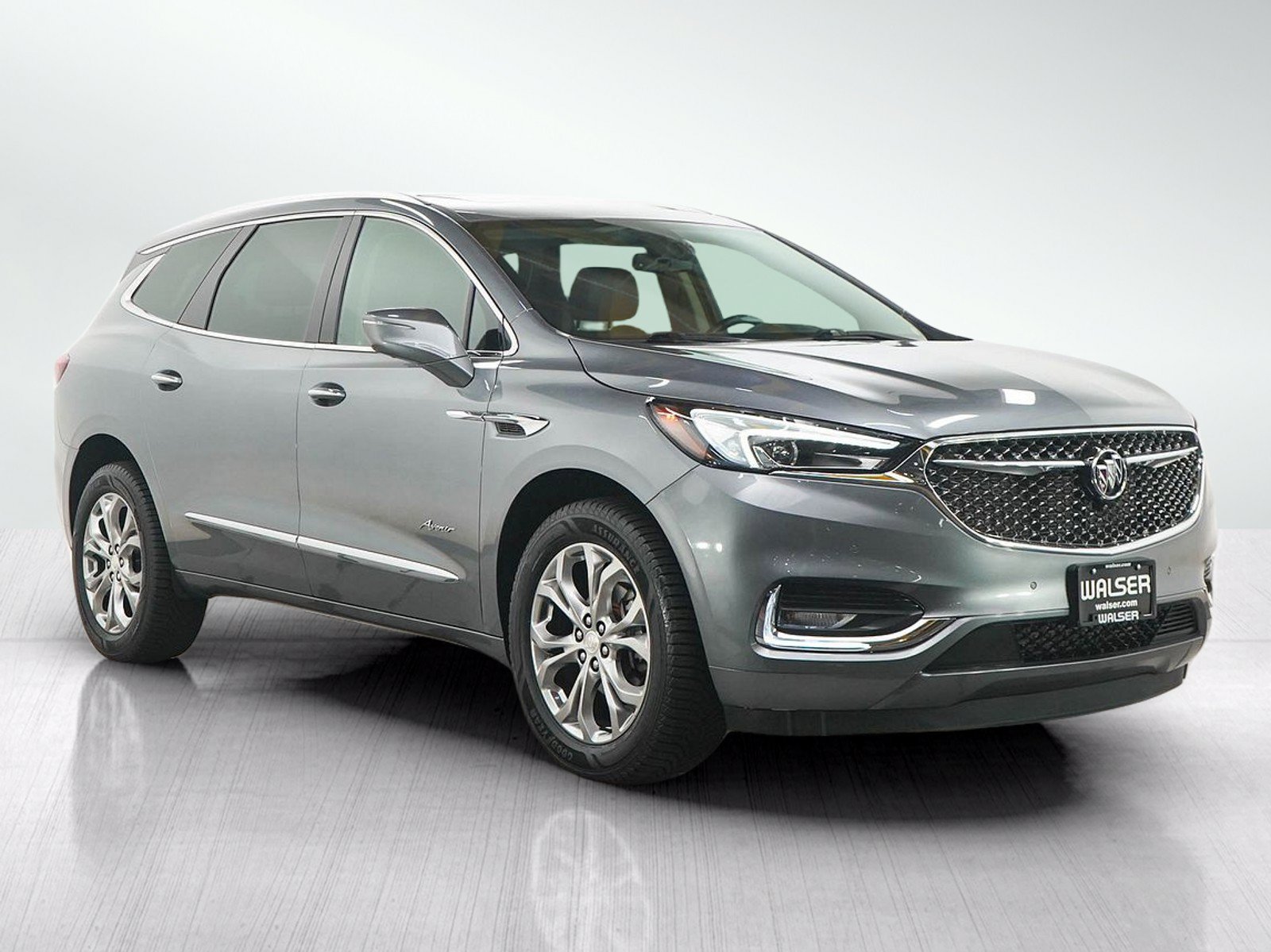 Used 2020 Buick Enclave Avenir w/ Avenir Technology Package AWD/4WD image 7