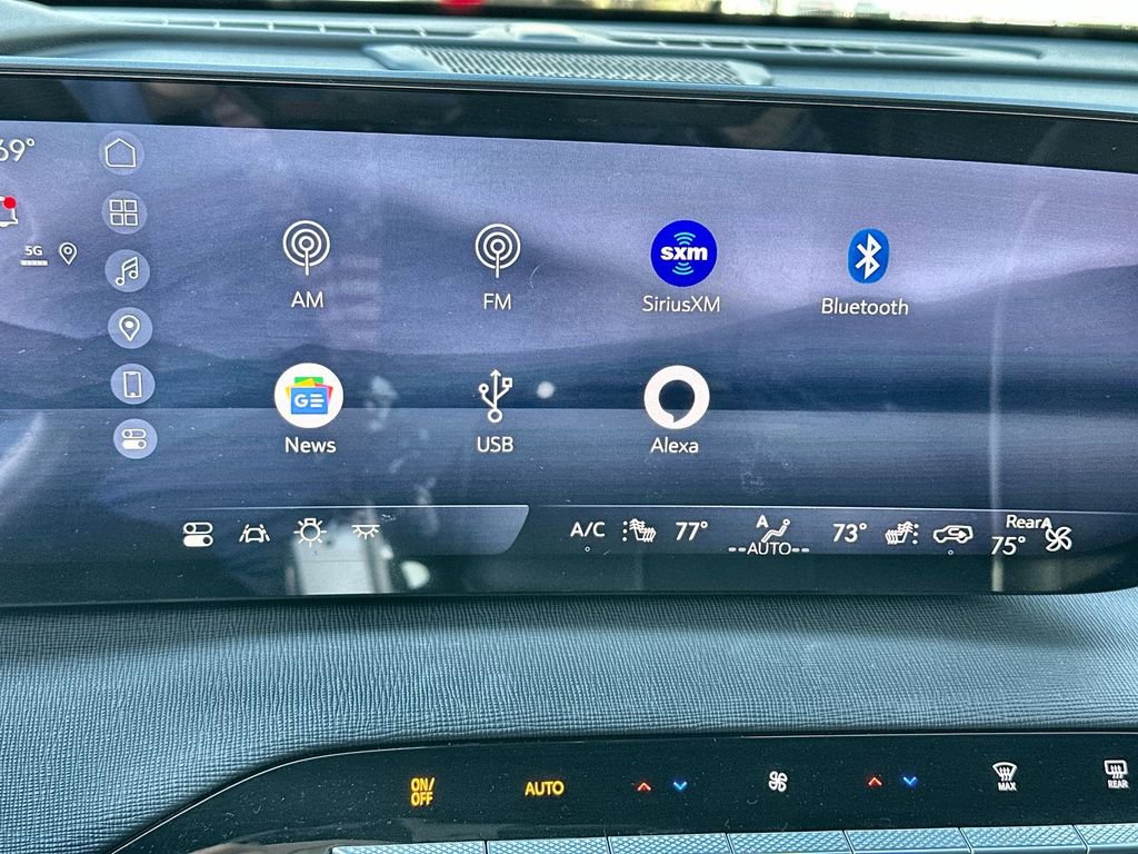 New 2025 Buick Enclave Sport Touring w/ Super Cruise Package image 13