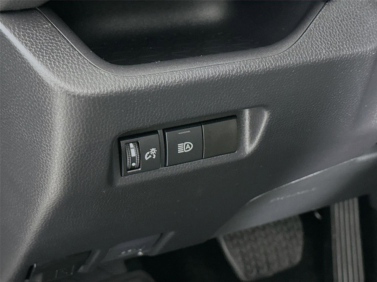 Certified 2025 Toyota RAV4 XLE AWD/4WD image 14