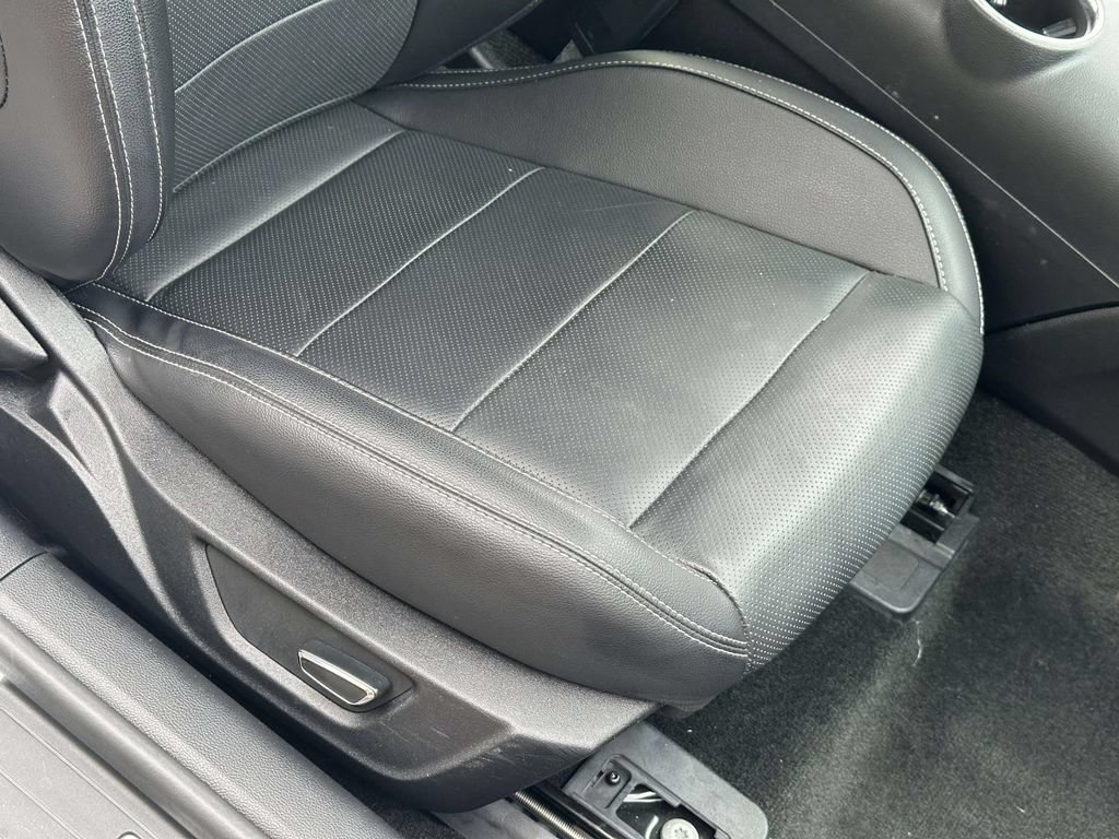 Used 2017 Ford Mustang GT Premium w/ GT Performance Package RWD image 28